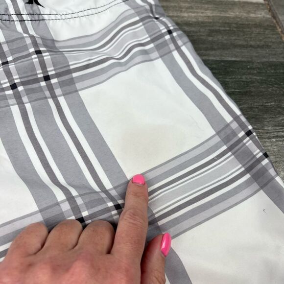 Hurley plaid print swim trunks - Picture 7 of 9